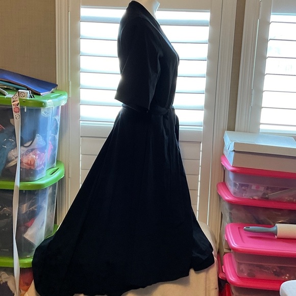 Chic Black Long Sleeve Dress - Picture 4 of 9